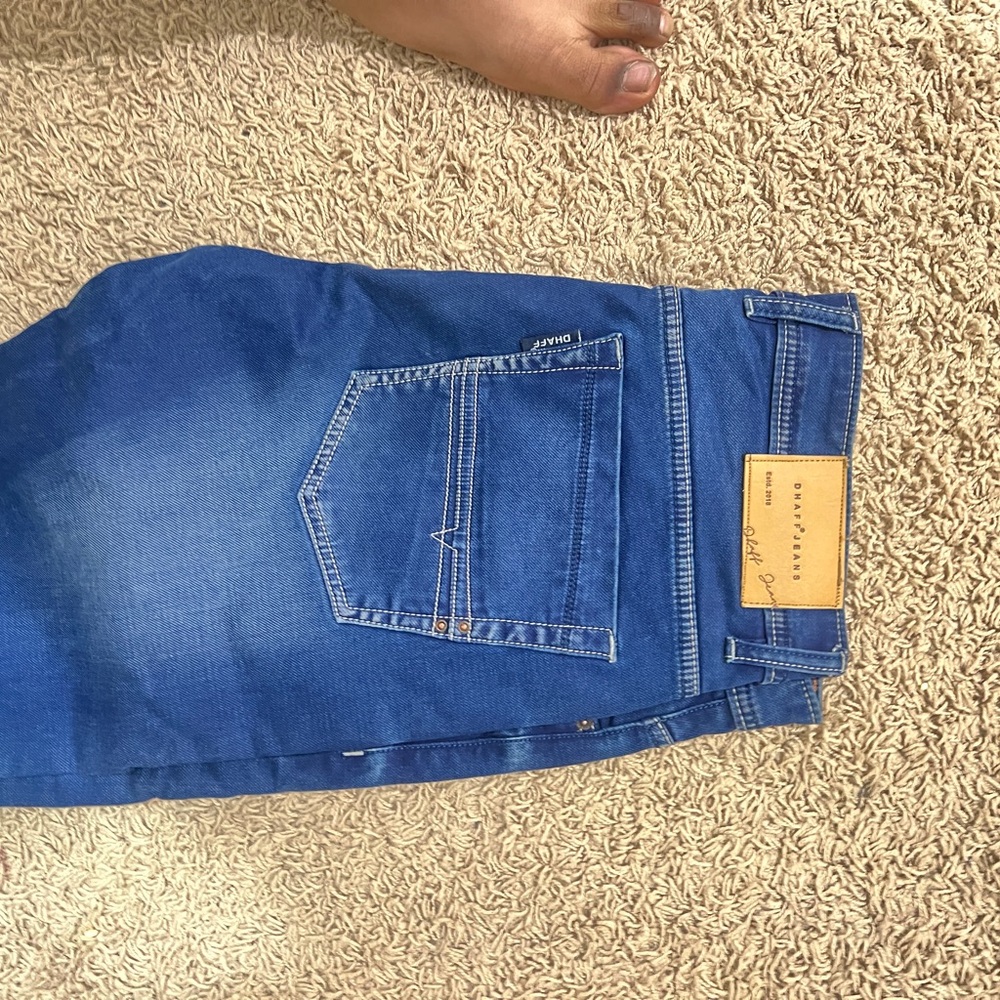 Blue Jeans - Picture 2 of 3